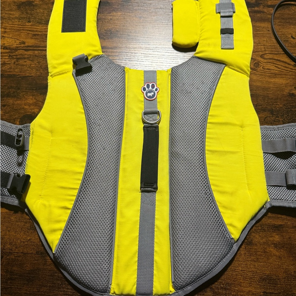 Canada Pooch Yellow Wave Rider Life Jacket